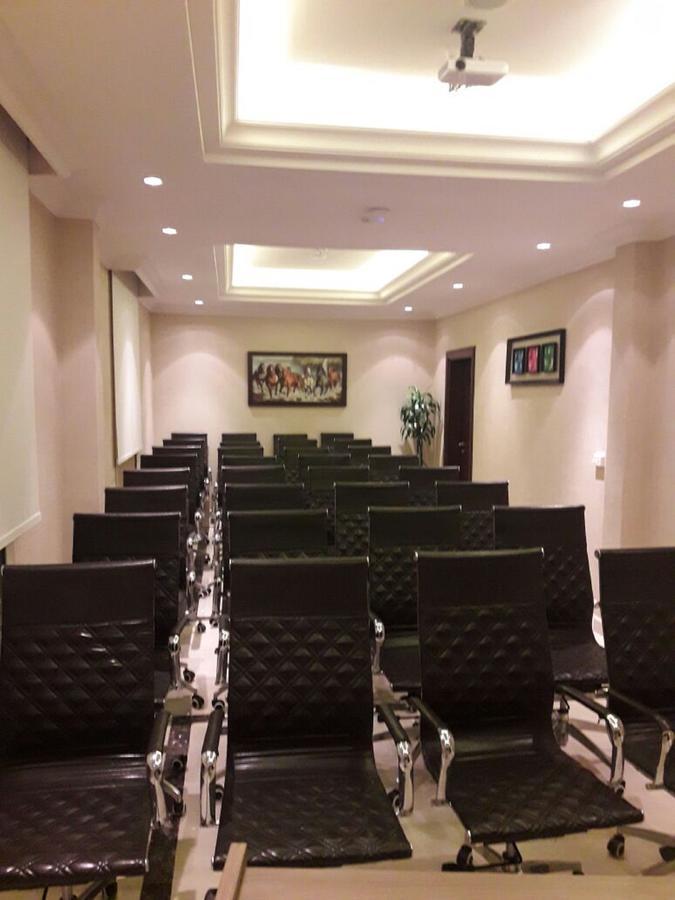Suite Inn Hotel Riyadh 4*